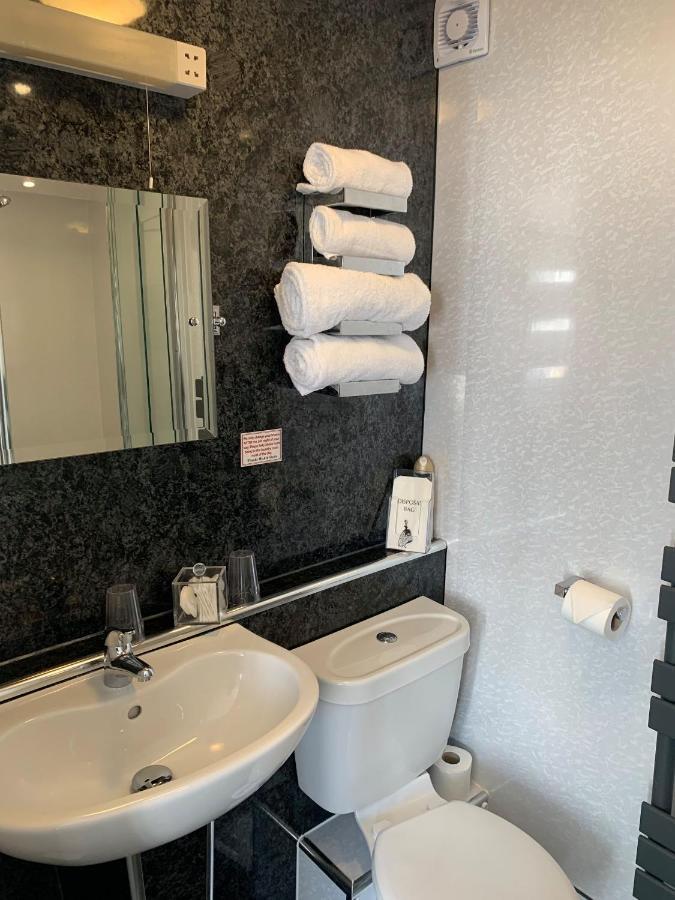 The Middleham Bed & Breakfast Whitby Ngoại thất bức ảnh